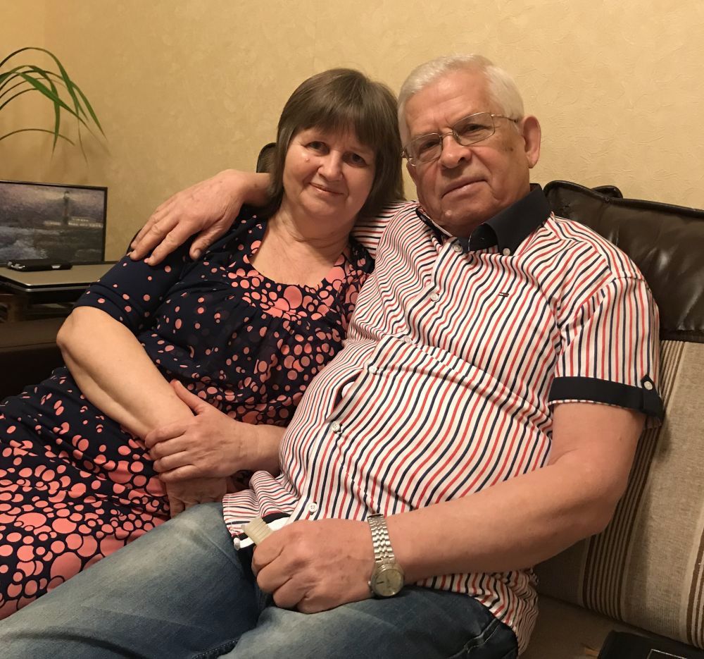 Valentina and Pavel Dmitrienko speaking with Adventist Mission in their home in Belgorod, Russia. (Andrew McChesney / Adventist Mission)